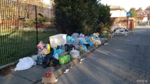 Monza rifiuti a Cantalupo