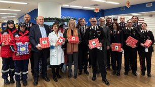 Associazione Nazionale Carabinieri e Carabinieri di Monza Brianza al Comitato Verga per Natale 2024
